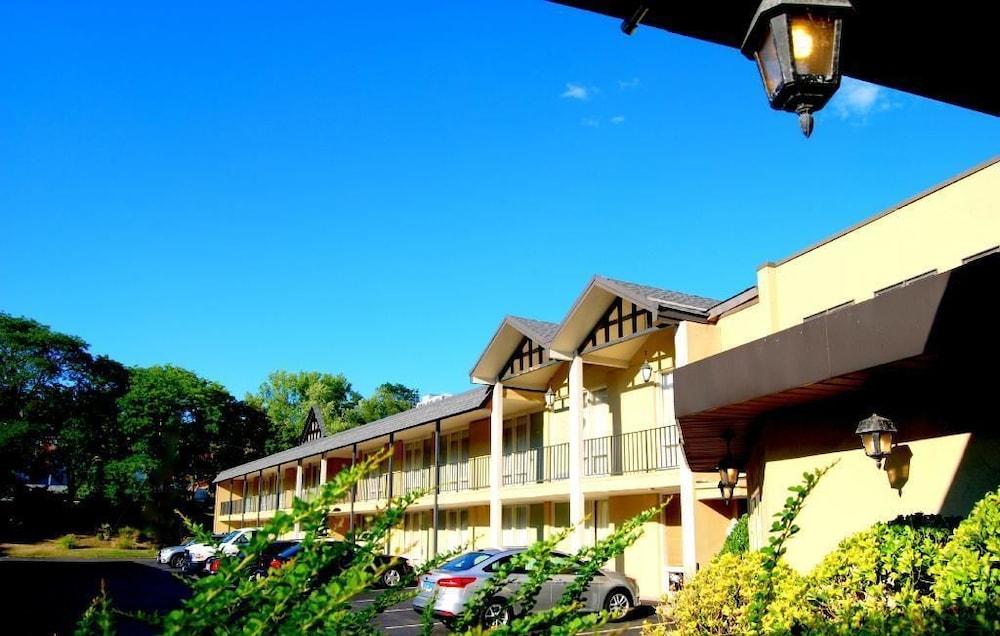 West Gate Inn Nyack Exterior photo